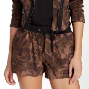 Cut25 by Yigal Azrouel Camo Shorts 6 NWT